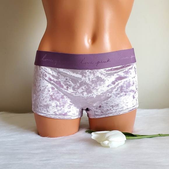 PINK Victoria's Secret Other - PINK VICTORIA'S SECRET VELVET BOYSHORT PANTY SIZE M 💖